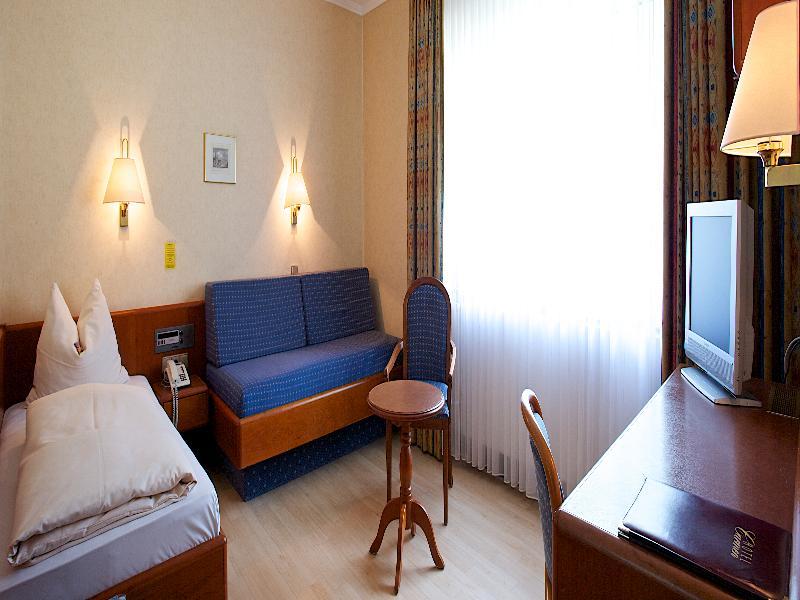 Hotel Carmen München