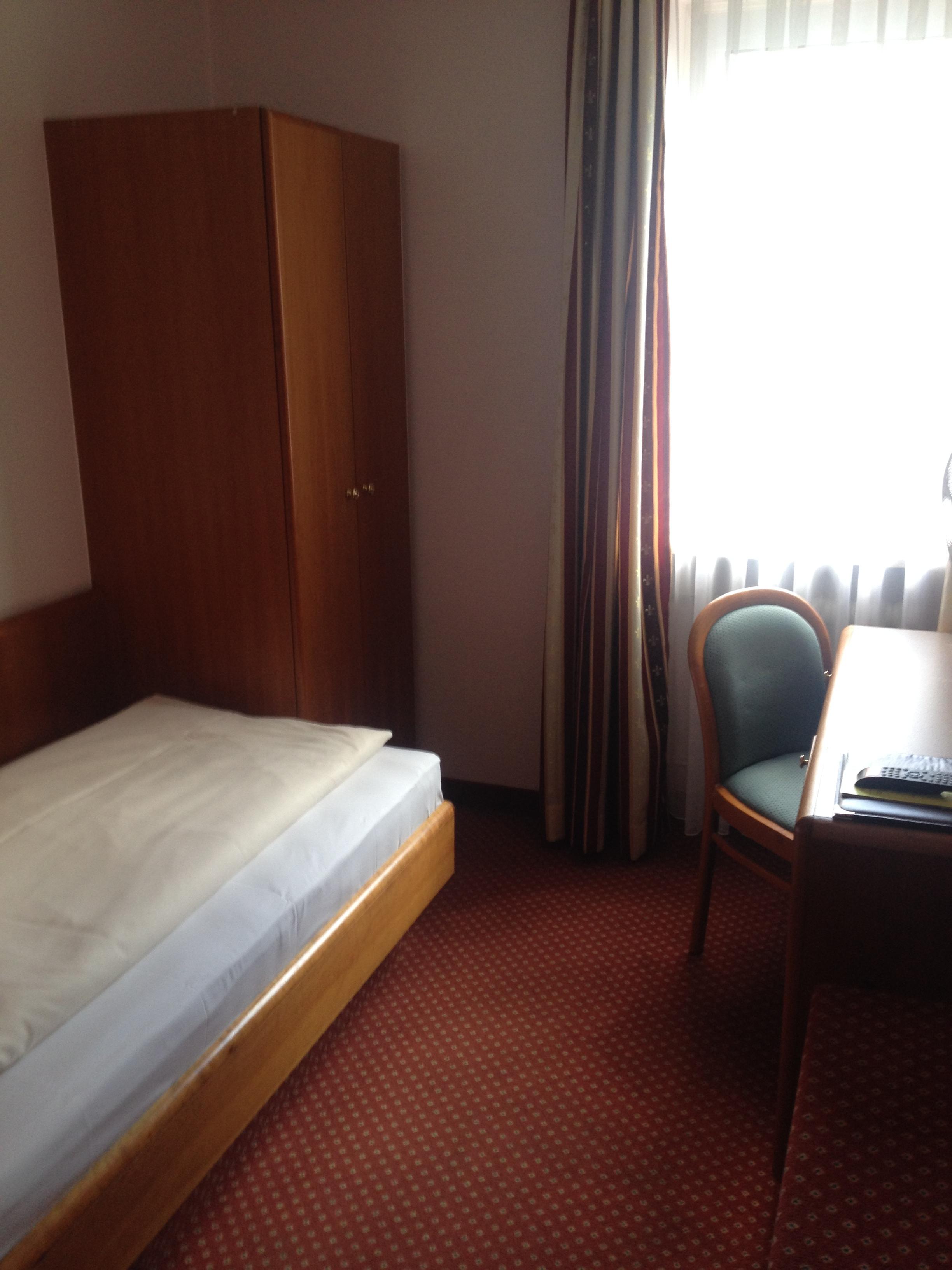 Carmen Hotel 3*
